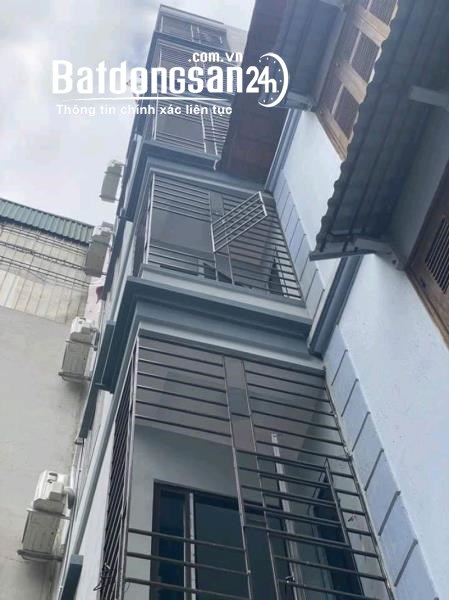 Bán gấp căn nhà 46m2 ngõ 111 phố Triều Khúc Thanh Trì Hà Nội giá 6,9 tỷ