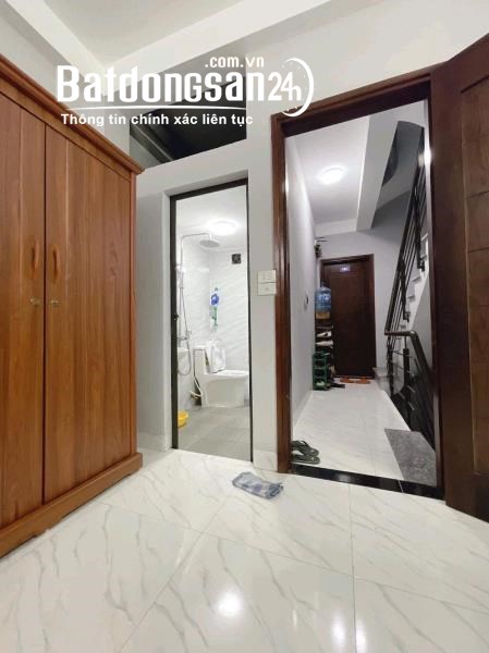 Bán gấp căn nhà 46m2 ngõ 111 phố Triều Khúc Thanh Trì Hà Nội giá 6,9 tỷ