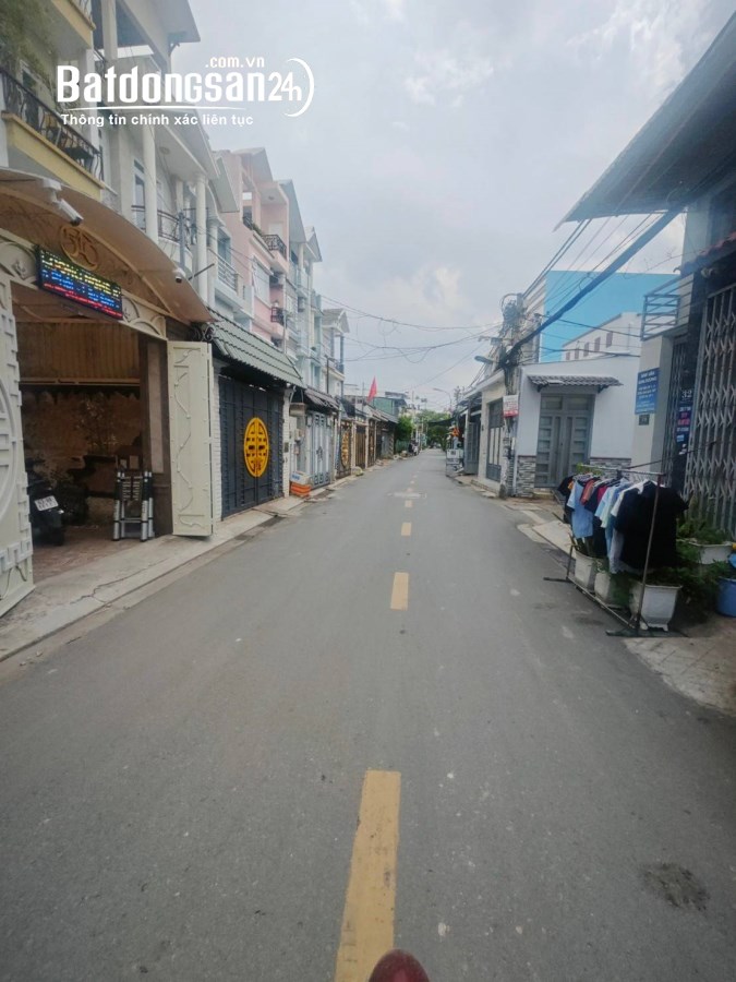 Bán nhà mặt phố Đường Số 8, Phường Bình Hưng Hòa B, Quận Bình Tân