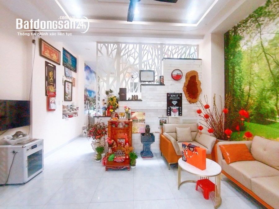 NHÀ MẶT TIỀN ĐƯỜNG XE HƠI THÔNG THOÁNG LINH XUÂN THỦ ĐỨC, 5X20 100M2 CHỈ 5TỶ.