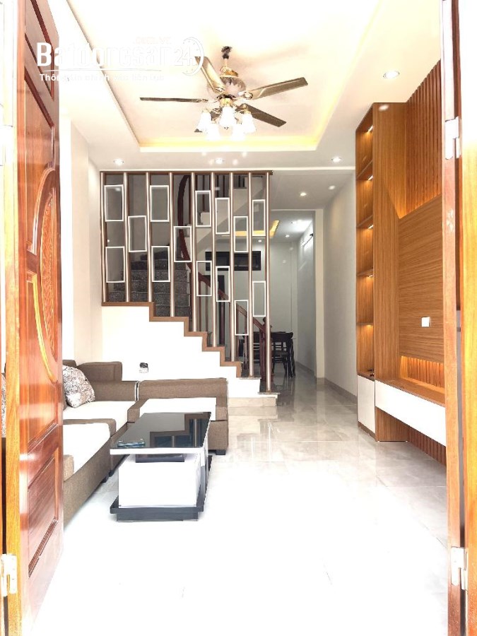 Bán Nhà Minh Khai 5 Tầng Sẵn Ở, Full Nội Thất , Ngõ 3 Gác, 30m Ra ÔTÔ Tránh, 39m2, 5.