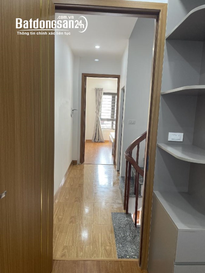 Bán Nhà Minh Khai 5 Tầng Sẵn Ở, Full Nội Thất , Ngõ 3 Gác, 30m Ra ÔTÔ Tránh, 39m2, 5.