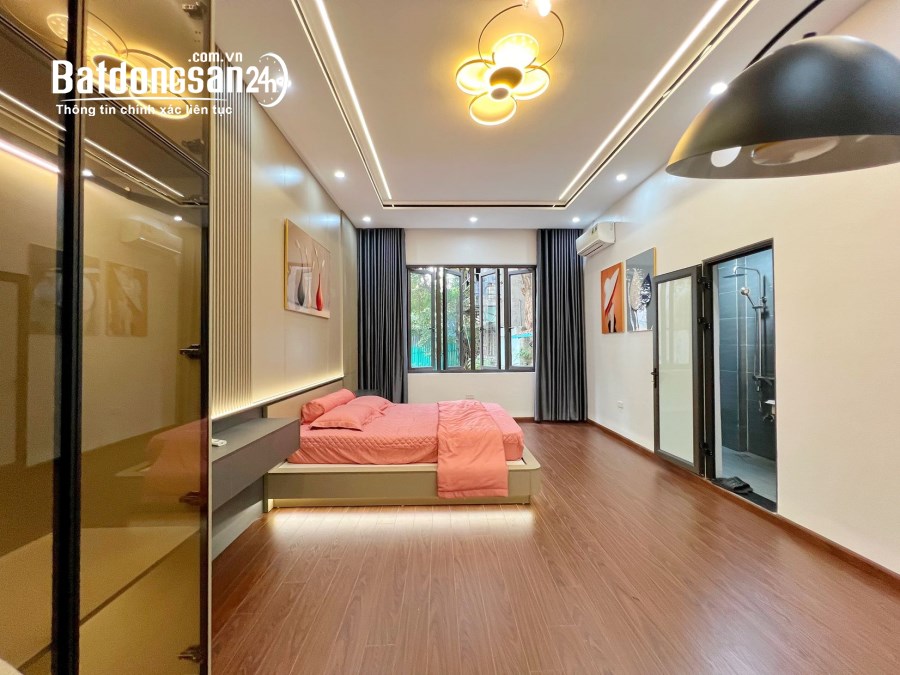 Nội Thất Xịn - Nhà Mặt Ngõ Rộng Trần Khát Chân, DT 42.4m² x 3 tầng, Mua Về Ở Luôn