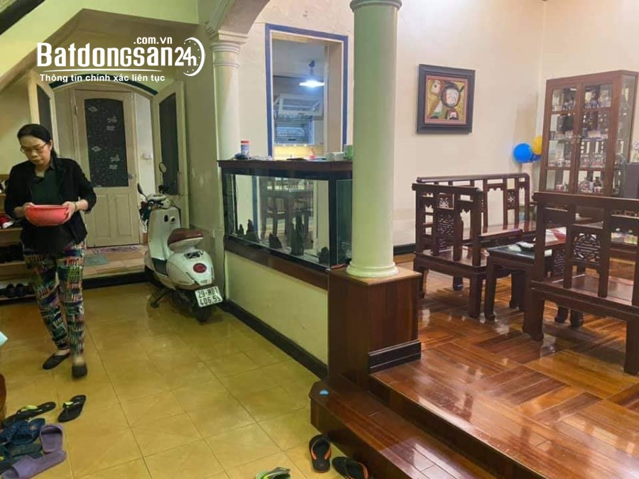 Bán nhà Ao Sen Hà Đông, tiền đều như vắt chanh, 40m2, 12.9 tỷ