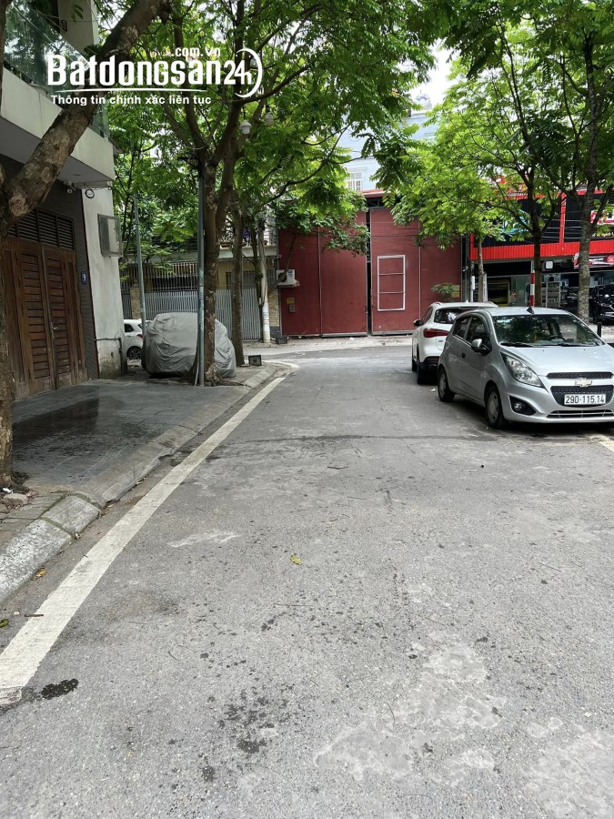 Bán phân lô Đỗ Nhuận, Ngoại Giao Đoàn: 126m2, MT 8m, đường 10m vỉa hè 3m cách phố 10m