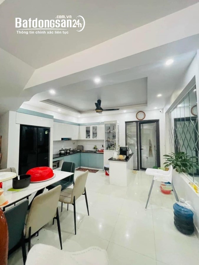 Bán nhà 3 tầng Tái Định Cư Ngọc Châu, ph Ngọc Châu, TP HD, 60.5m2, mt 4.8m, 3 ngủ
