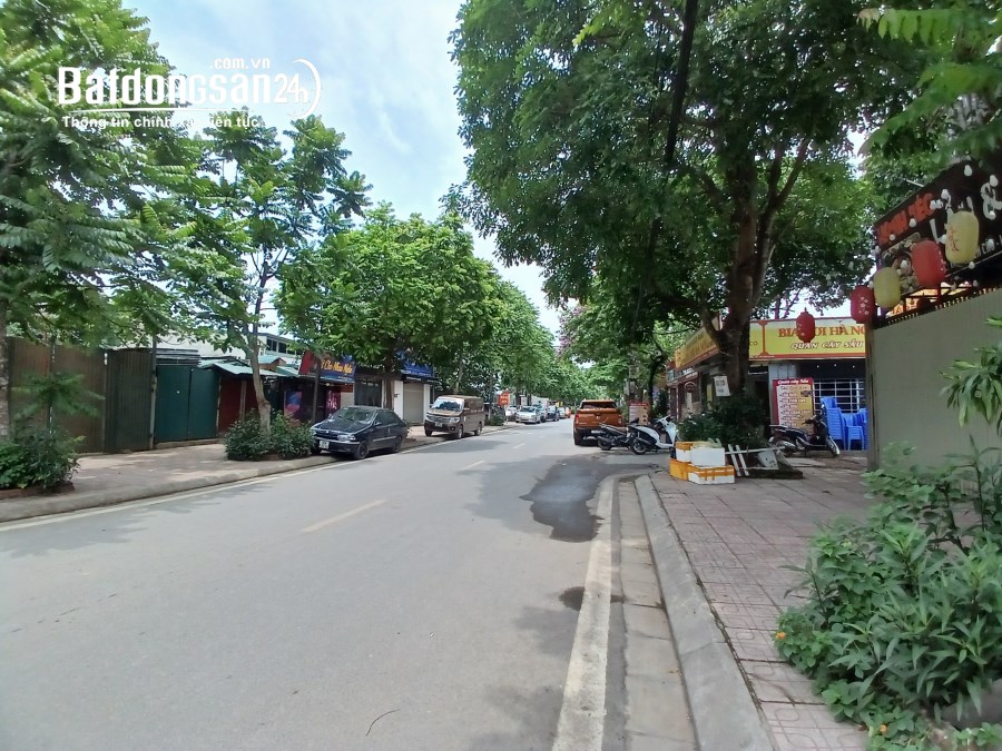 Bán đất mặt phố Thạch Cầu, lô góc, vỉa hè rộng, kinh doanh tốt. 118m2 giá 18,9 tỷ.
