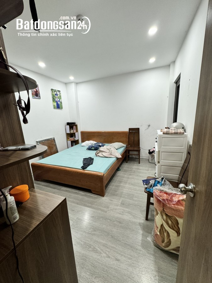 Chính chủ bán CHCC khu 5,2Ha Dịch Vọng tòa N05 Trần Quý Kiên, căn góc 58m 2PN full đồ