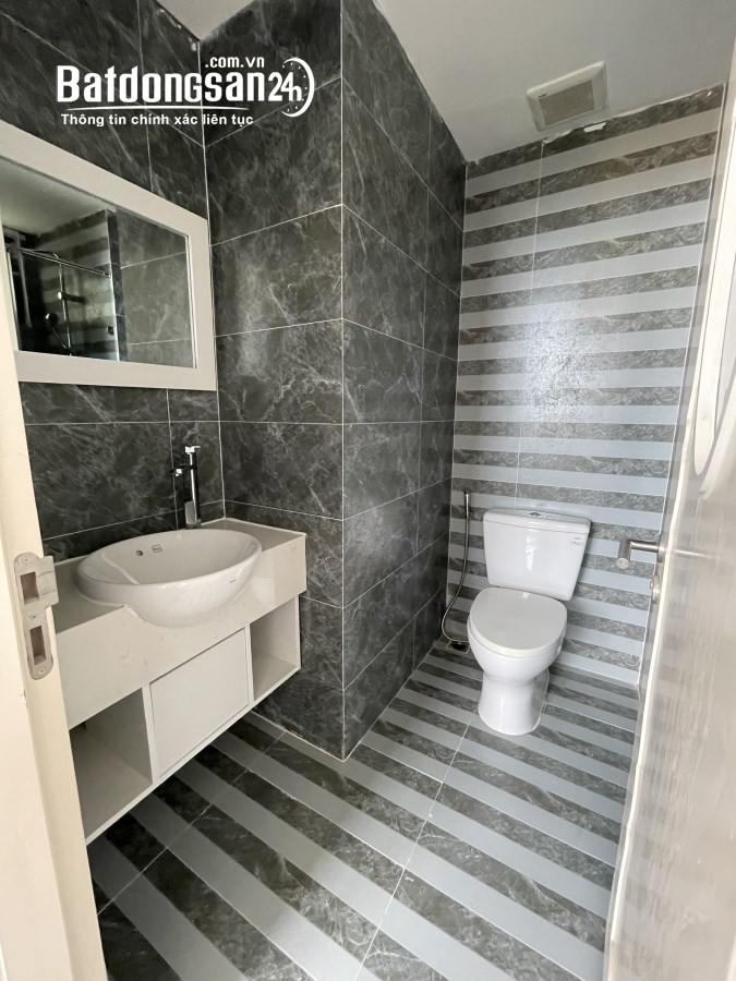 Bán căn hộ chung cư Phố Mai Chí Thọ, Phường Việt Hưng, Quận Long Biên