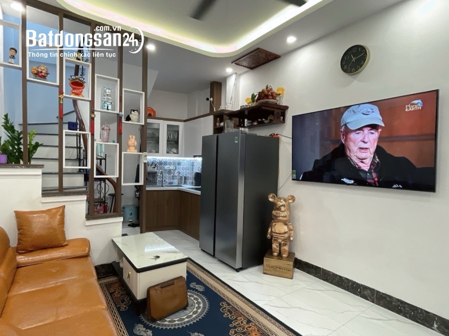 Chính chủ cần bán NHÀ ĐẸP Khâm Thiên, Đống Đa, NGÕ BA GÁC, DT 30m2, hơn 4 tỷ đồng