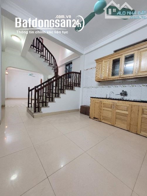 Bán nhà Đường Nguyễn Văn Linh, Phường Thạch Bàn, Quận Long Biên