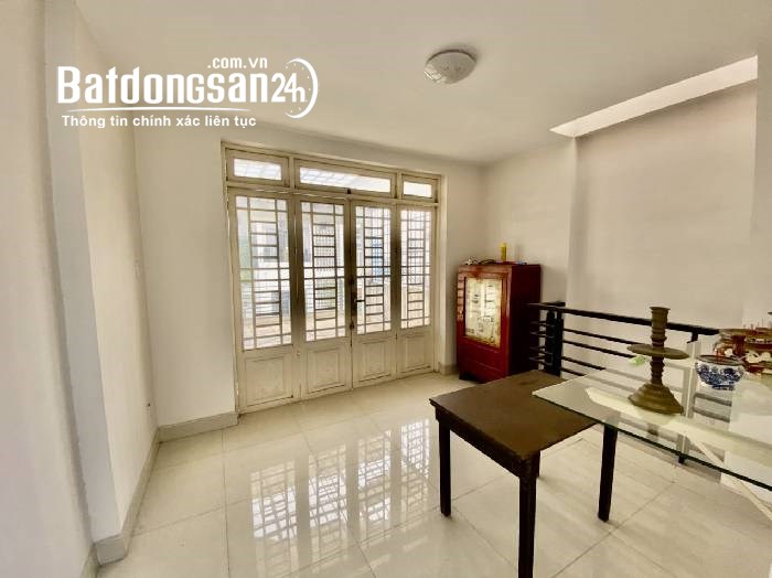 KHU PHÂN LÔ - XE HƠI VÀO NHÀ - HẺM THÔNG - VỊ TRÍ ĐẸP - HIẾM NHÀ BÁN - GIÁ TỐT