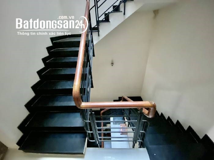 KHU PHÂN LÔ - XE HƠI VÀO NHÀ - HẺM THÔNG - VỊ TRÍ ĐẸP - HIẾM NHÀ BÁN - GIÁ TỐT