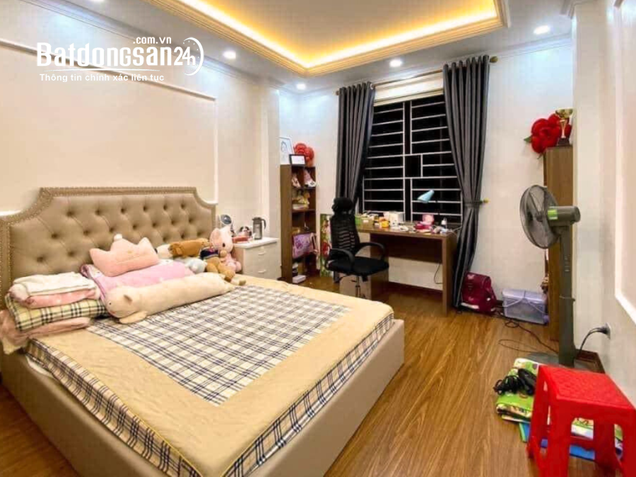 BÁN NHÀ KIM NGƯU, SÁT PHỐ, KIÊN CỐ, SÂN RỘNG, Ở SƯỚNG, 71M2, NHỈNH 5 TỶ