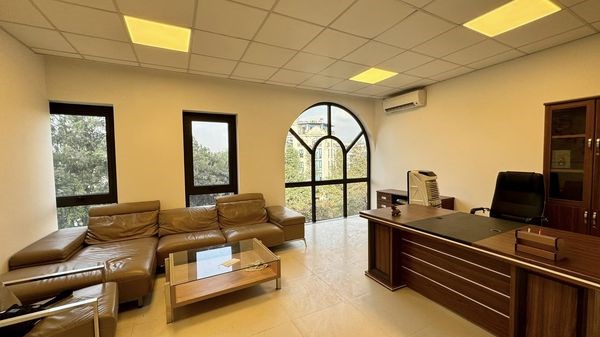 195 Tỷ BT Quảng An 500M2 MT 11M View Hồ Ô TÔ Tránh Đỗ -  10M Ra Mặt Hồ-Xây Cao