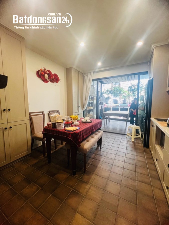 Bán nhà mặt phố Sơn Tây 2 thoáng 40m2, 6T thang máy, MT4.3m hiếm quận Ba Đình
