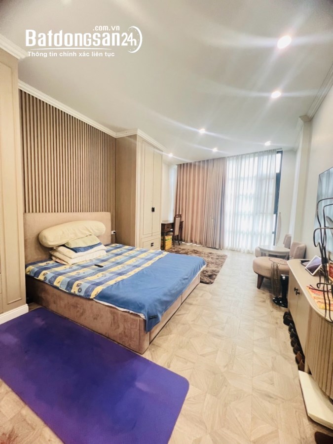 Bán nhà mặt phố Sơn Tây 2 thoáng 40m2, 6T thang máy, MT4.3m hiếm quận Ba Đình