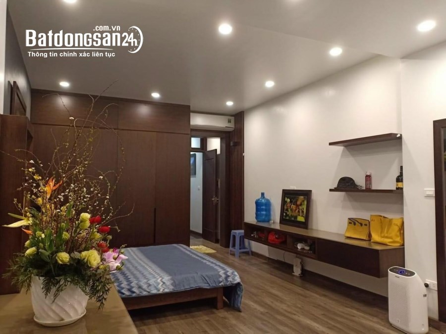 Bán nhà Mặt phố phân lô Văn Phú 35m2x5T, MT 4,5m. Giá nhỉnh 8,7 tỷ