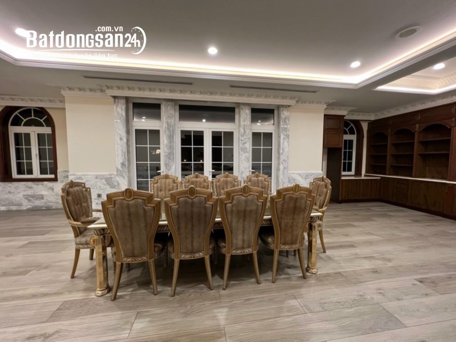 Bán Biệt thự Đẹp Ngay đường Cộng Hoà - Đẳng Cấp giảm còn 53.5 tỷ