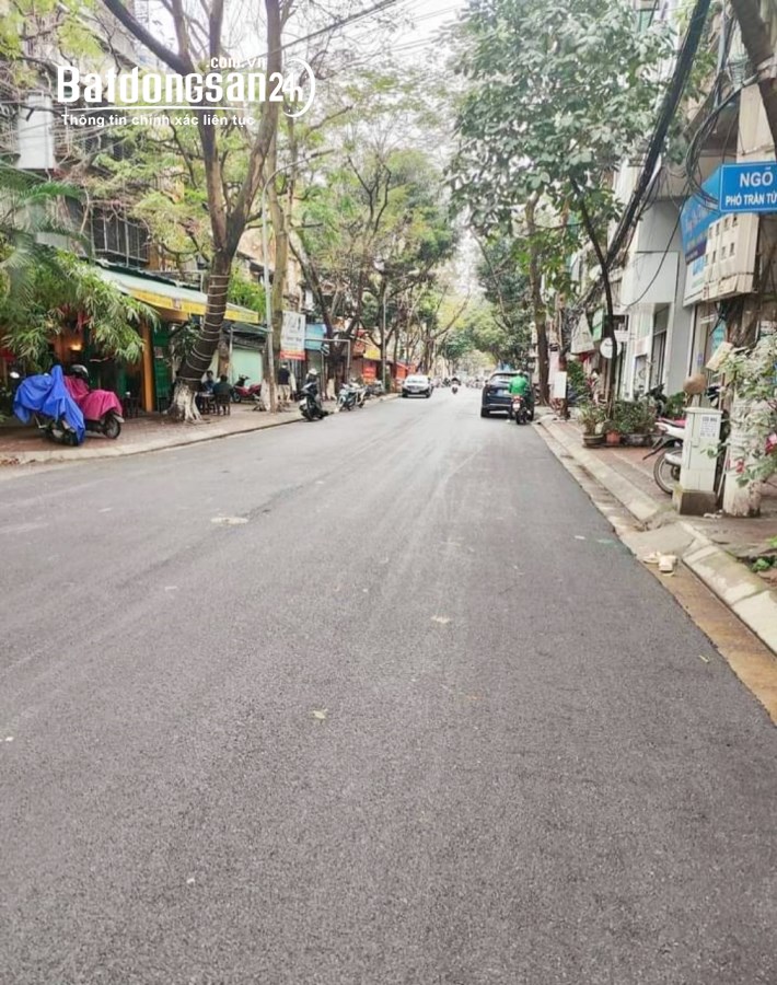 Cho thuê nhà mặt phố Trần Tử Bình Hoàng Quốc Việt 46m x 7T, vỉa hè, thang máy
