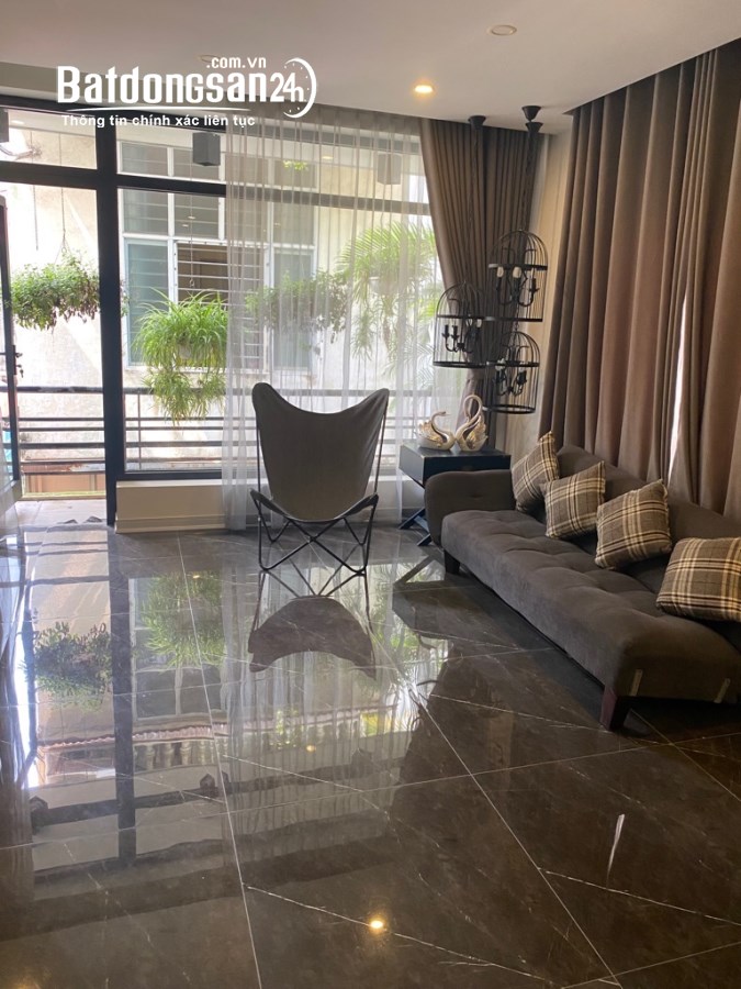 Bán nhà rất đẹp phố Cửa Bắc 55m2, 4T, MT4.8m lô góc 2 thoáng đường rộng 4m hiếm Ba Đì