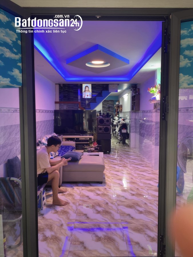 Bán nhà Gò Vấp 2 tầng 3 x 15 HXH giá 5 tỷ 