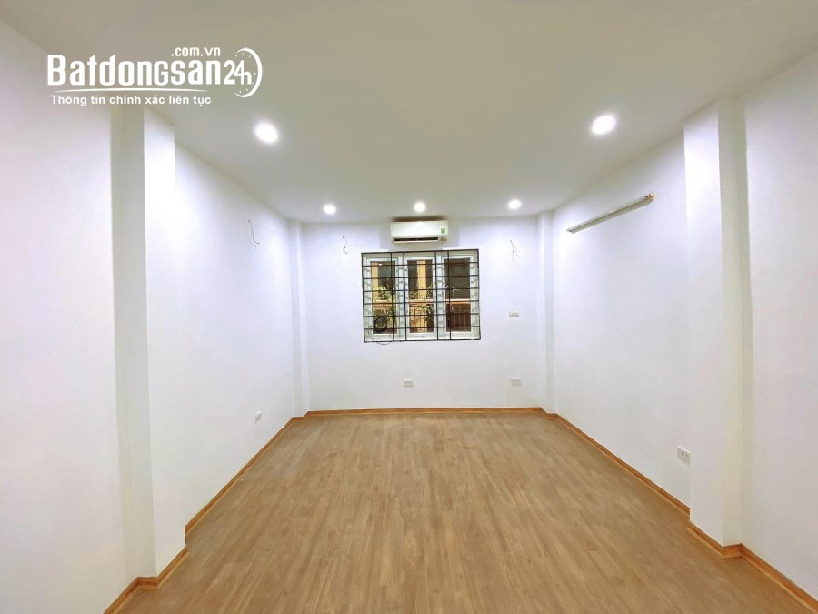 Bán nhà Phố Thái Hà Đống Đa 35m2*4T 2 thoáng gần phố giao thông thuận tiện