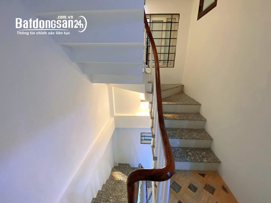 Bán nhà Phố Thái Hà Đống Đa 35m2*4T 2 thoáng gần phố giao thông thuận tiện