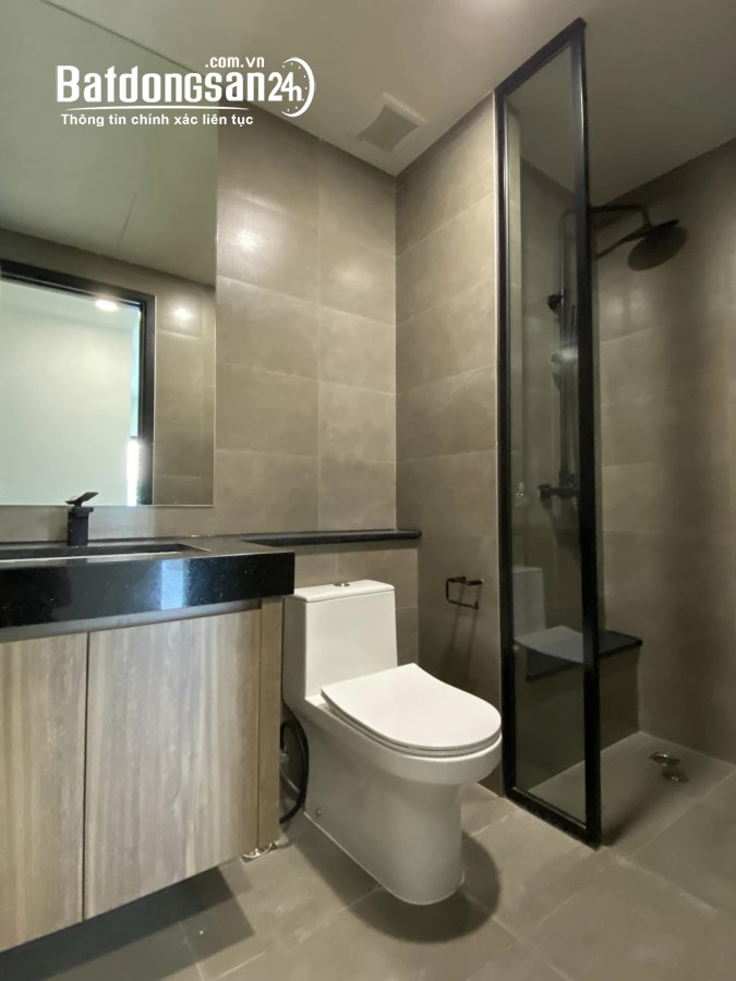 Bán căn hộ 2 phòng ngủ Delasol Quận 4, tháp Cello Tower view sông giá 6 tỷ 100tr.