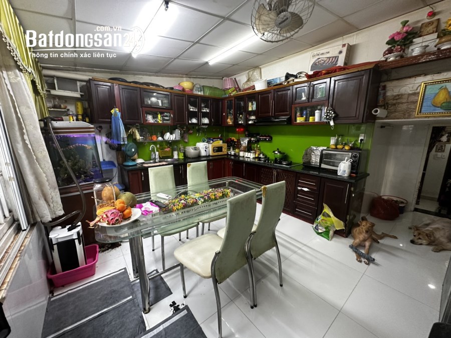 BÁN NHÀ MẶT TIỀN NGUYỄN CÔNG HOAN, P7, PHÚ NHUẬN.DT:4,6X11, 5 TẦNG, GIÁ:10.5 TỶ