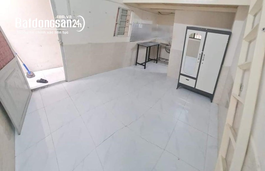 Bán nhà MT Võ Thành Trang-gần chợ+ngã tư Bảy Hiền-9PN