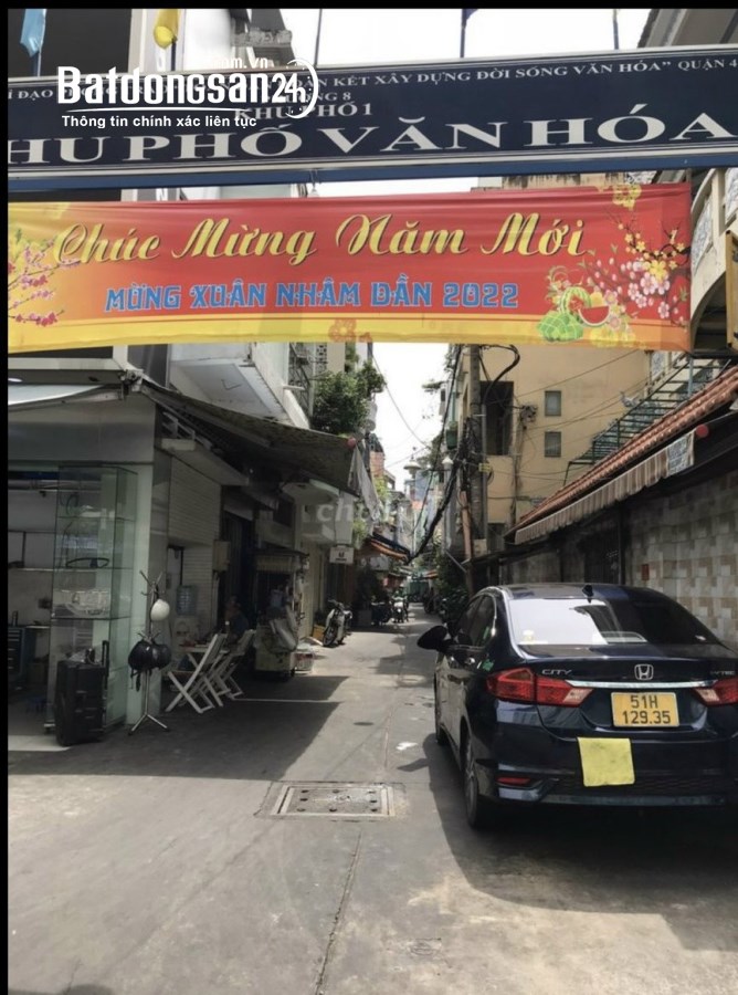 Bán nhà 2 lầu hẻm xe hơi Hoàng Diệu P8 Q4 nhà trống giao ngay