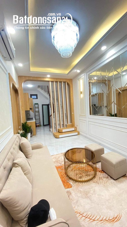    NHÀ MỚI KENG _ GỐC ĐỀ _ MINH KHAI _ 38M*5 TẦNG _ GIÁ 5.58 TỶ.
