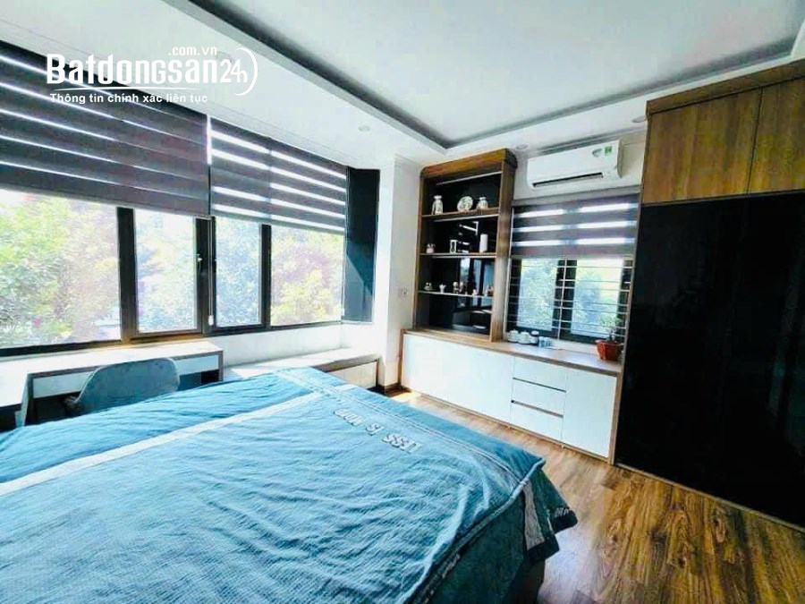 Bán căn nhà 4 tầng lô góc phường Tân Bình, TP HD, 50m2, 4 ngủ, đường oto, nột thất xị