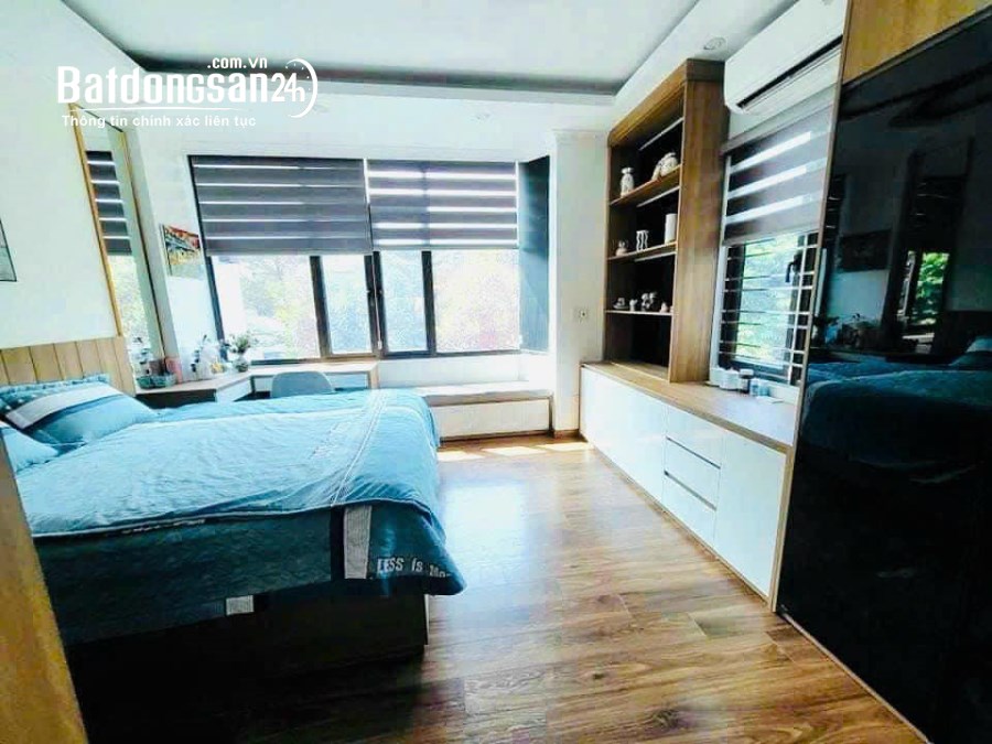 Bán căn nhà 4 tầng lô góc phường Tân Bình, TP HD, 50m2, 4 ngủ, đường oto, nột thất xị