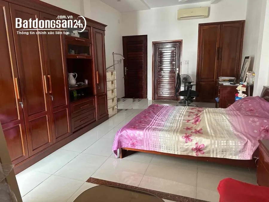 Bán nhà đường số 10 P.Tân Quy,Quận 7, dt 4x28m, 3 lầu,st,h.tây