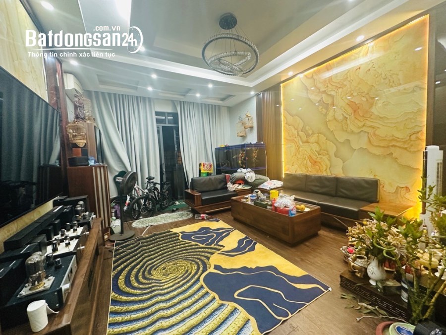 Bán nhà ngõ 603 Lạc Long Quân 90m, 5 tầng, mặt tiền 5m, giá 21 tỷ