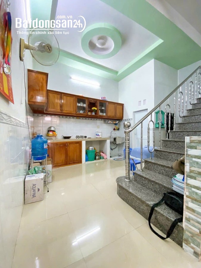 BÁN NHÀ  HẺM OTO THÔNG - GẦN CHỢ - PHÚ TRUNG – TÂN PHÚ - 3 TỶ 8