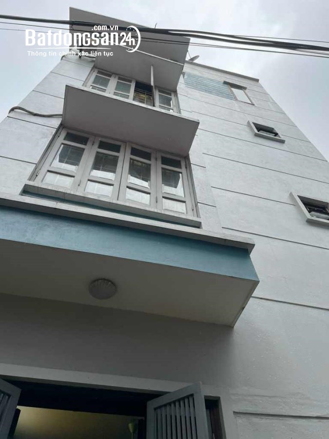 Bán gấp nhà Xuân Đỉnh 4 tầng 33m vuông giá 4tỷ8 