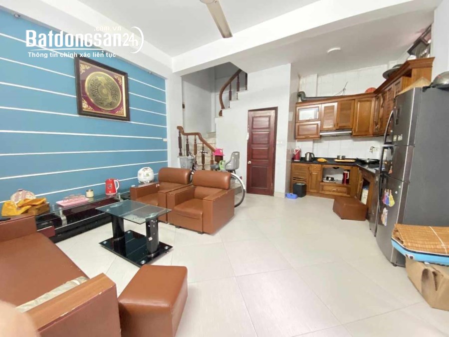 Bán gấp nhà Xuân Đỉnh 4 tầng 33m vuông giá 4tỷ8 