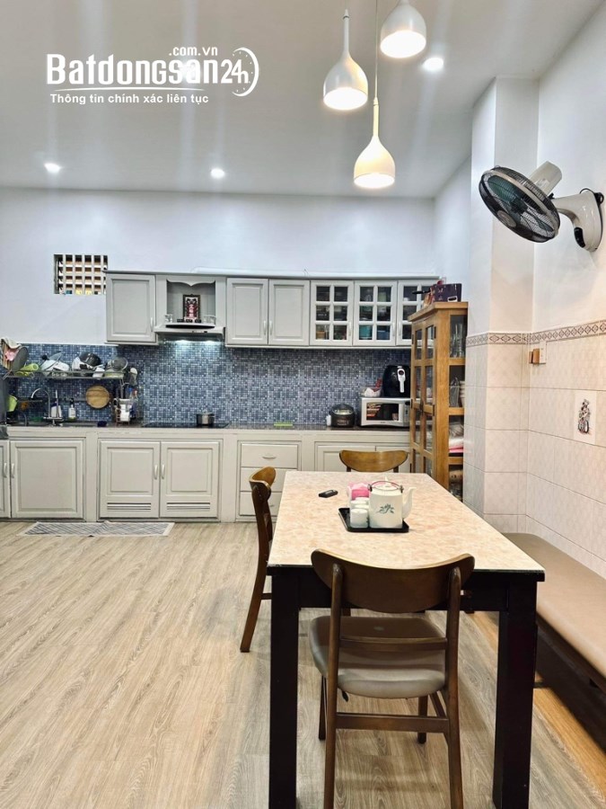 Phú Nhuận, Nguyễn Đình Chính, 80m2, ngang 6m bề thế, chỉ nhỉnh 9 tỷ