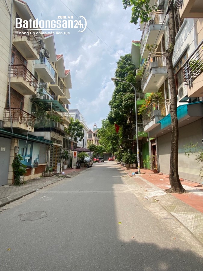 Bán nhà tiểu khu Nam La Khê, phân lô - vỉa hè - ô tô tránh - kinh doanh, 60m2, 4 tầng