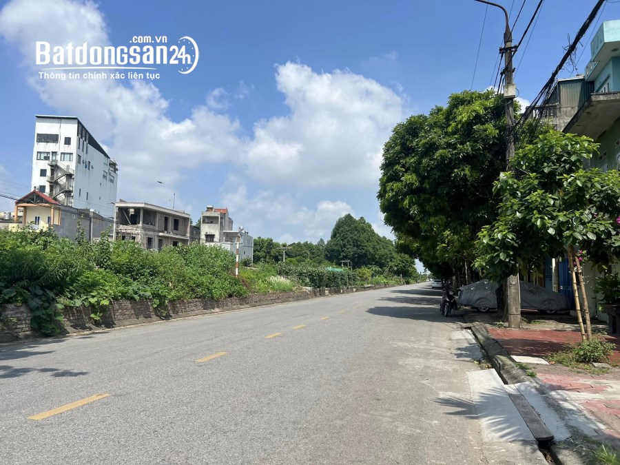 Bán đất mặt phố Hòa Bình, Thành phố Hải Dương, 178.2m2, mt 5.23m, nở hậu, giá tốt, KD