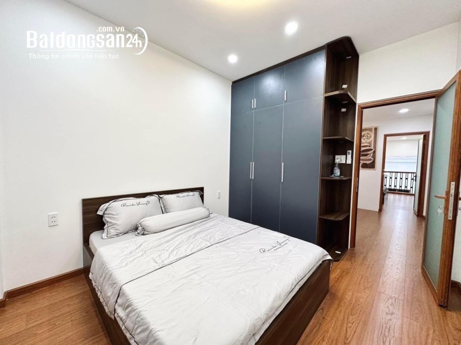 Bán nhà mới, Nở hậu, Hẻm ô tô, Phan Văn Trị - BT, 60m2, 1 trệt 1 lầu, chỉ 5,45 tỷ.