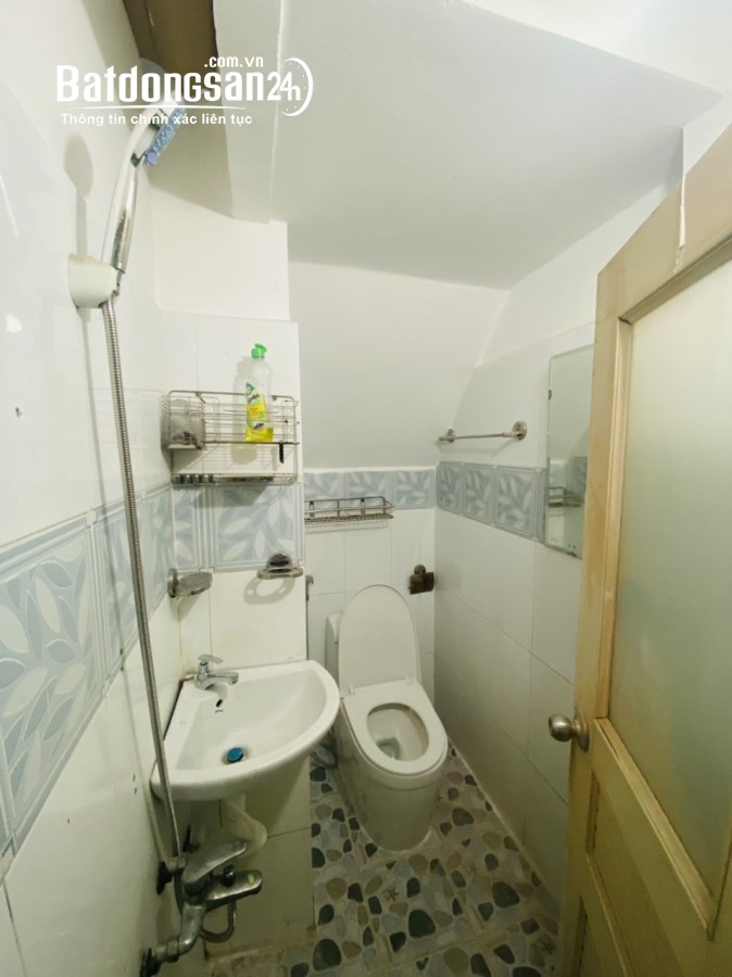 LÝ THÁI TỔ NGAY BV NHI ĐỒNG 1 - NHÀ 4 TẦNG 6PN - CHO THUÊ 20TR (200k/Ngày) - CHỈ 6.9 