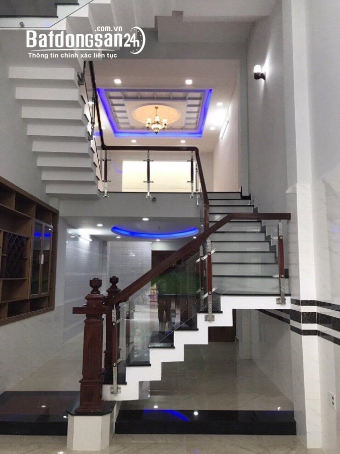 Bán nhà đường Cô Giang, P2, P Nhuận, 38m2, 3 tầng, giá chỉ 3,45 tỷ.