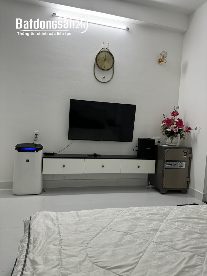 NHÀ KIỆT QUẢNG TẾ CÁCH ĐIỆN BIÊN PHỦ 100M2 - 3,X TỶ 