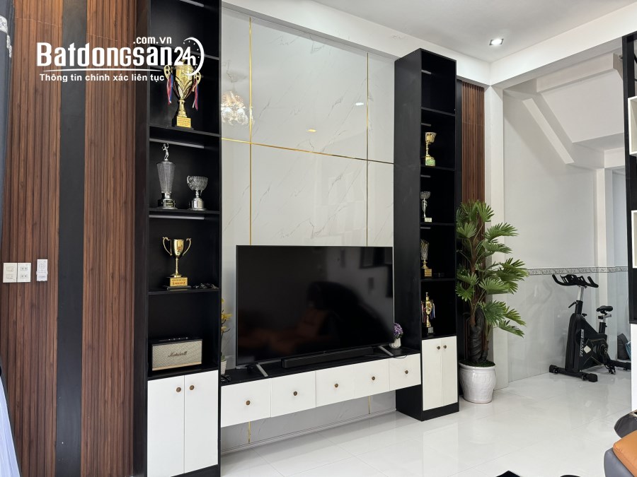 NHÀ KIỆT QUẢNG TẾ CÁCH ĐIỆN BIÊN PHỦ 100M2 - 3,X TỶ 