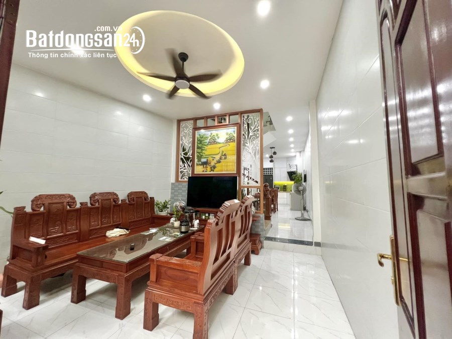 Hạ chào! Dương Khuê, nhà thiết kế cực đẹp, khu dân trí cao, 5m ra Ô TÔ tránh, 52 m