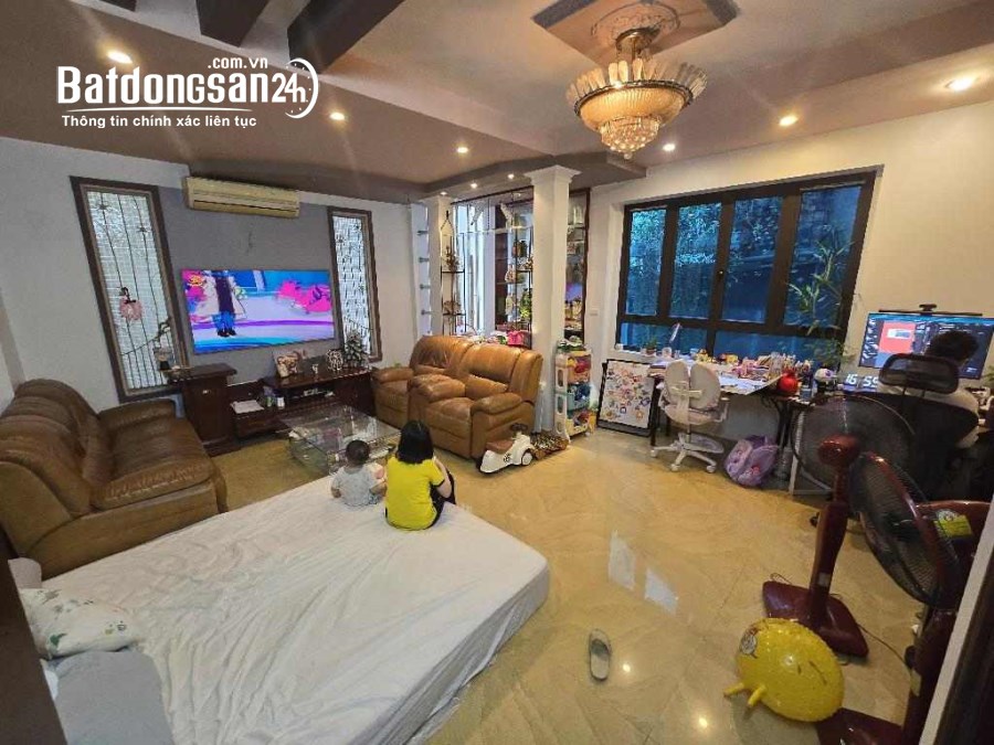 BÁN GẤP NHÀ GIANG VĂN MINH KIM MÃ PHỐ VIP BA ĐÌNH NỘI THẤT XỊN 70M 6 TẦNG MT 6,7M 13,